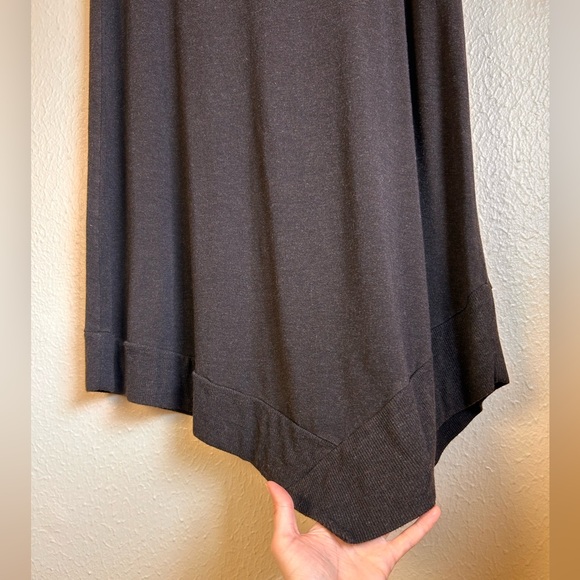 Eileen Fisher viscous asymmetrical skirt - Picture 3 of 4